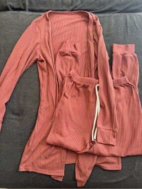 Cozy Ribbed Lounge Set in Dusty Rose